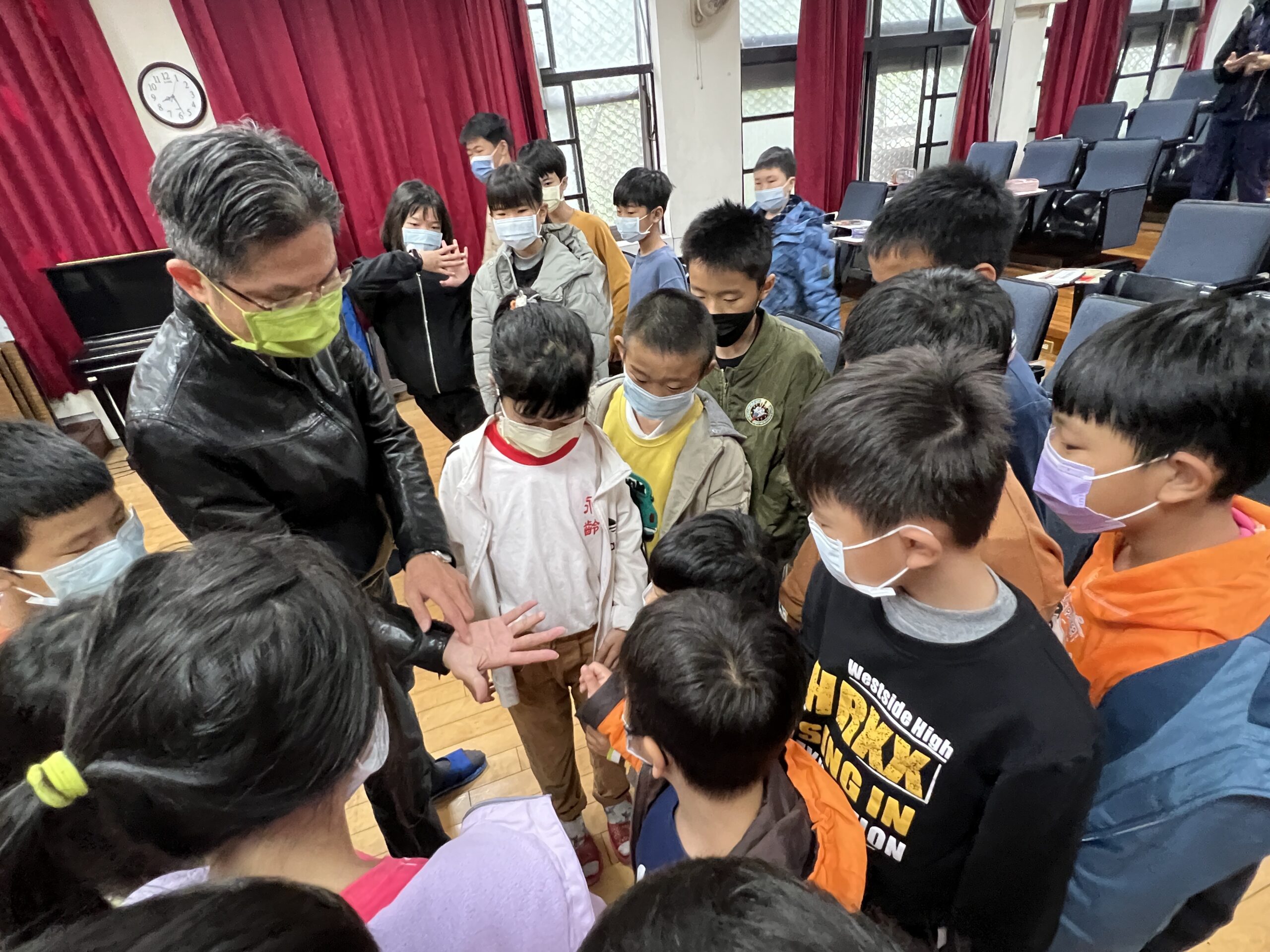 Read more about the article 十分國小，十分回憶：帶領學生落實永續，偏鄉小校的轉型之路